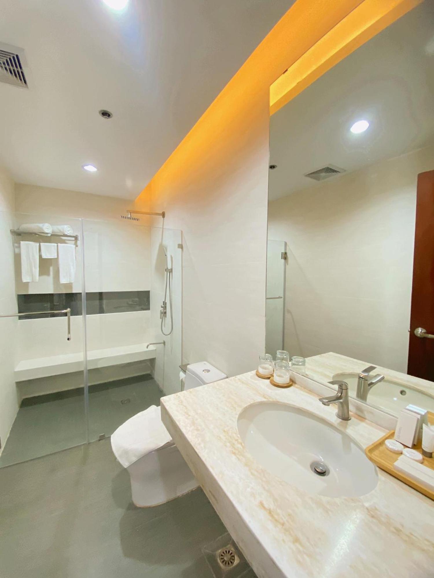 Jrp Vanyard Resort Hotel Kalibo Buitenkant foto